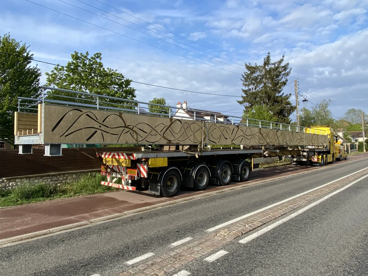 Photo d'un ouvrage conçu sur mesure avec des matériaux écoresponsable